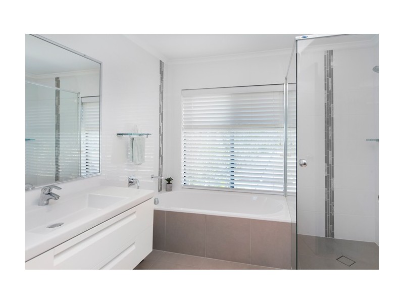 31 Glenwater Crescent, Helensvale QLD 4212