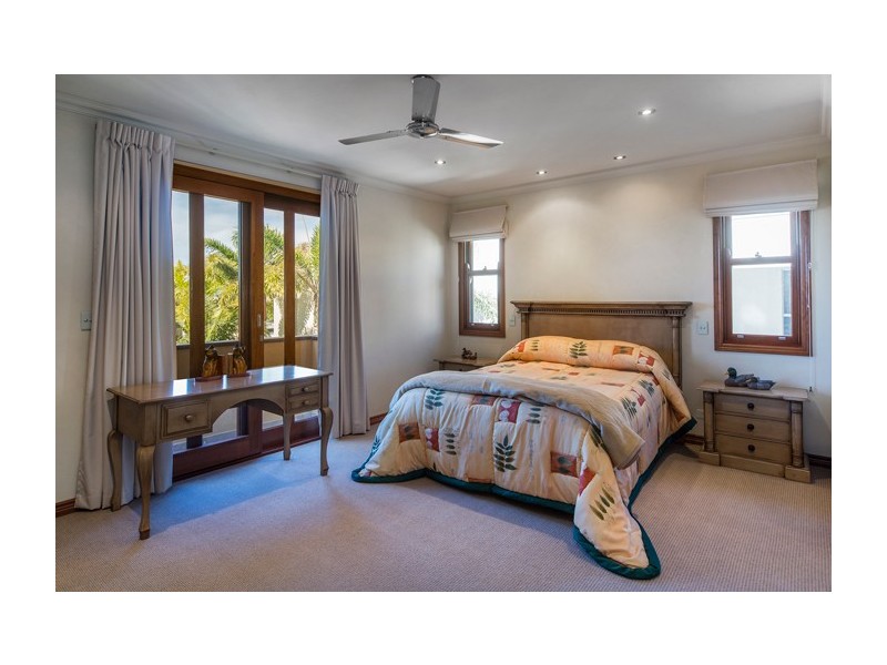 2580 Gracemere Circuit North, Hope Island QLD 4212