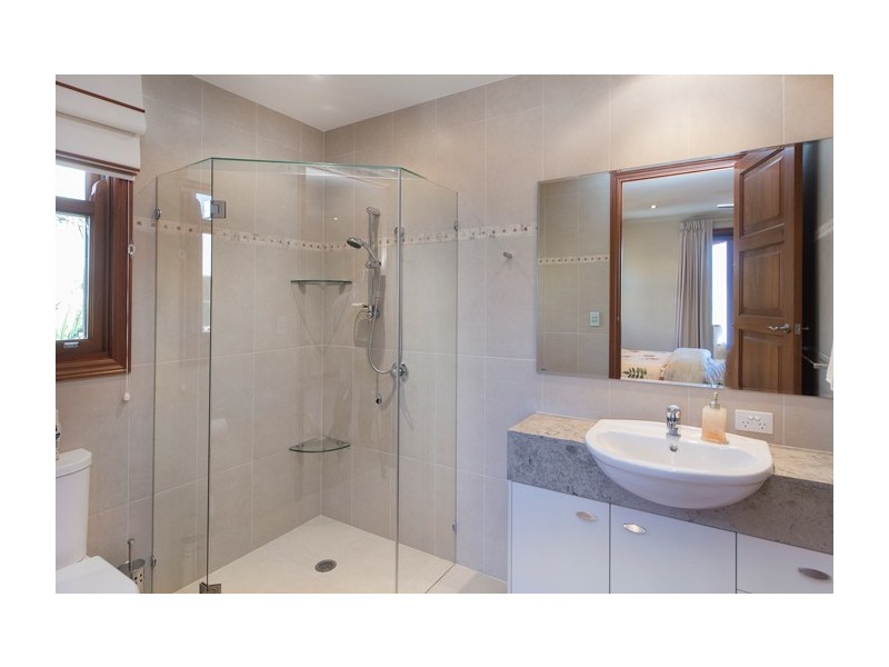2580 Gracemere Circuit North, Hope Island QLD 4212