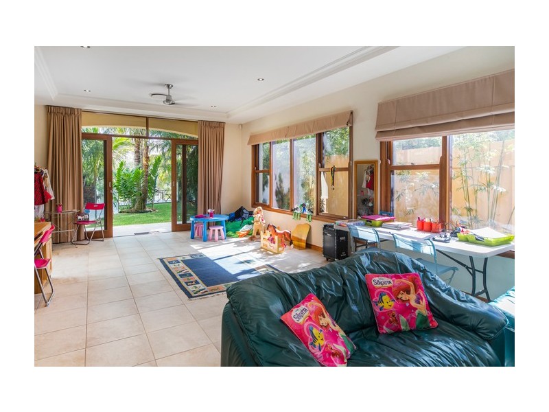 2580 Gracemere Circuit North, Hope Island QLD 4212