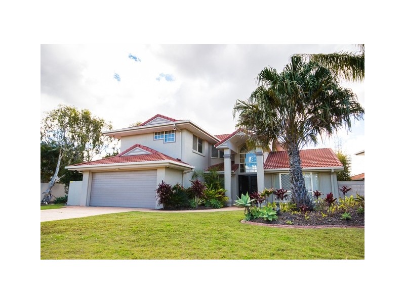 11 Oyster Cove Promenade, Helensvale QLD 4212