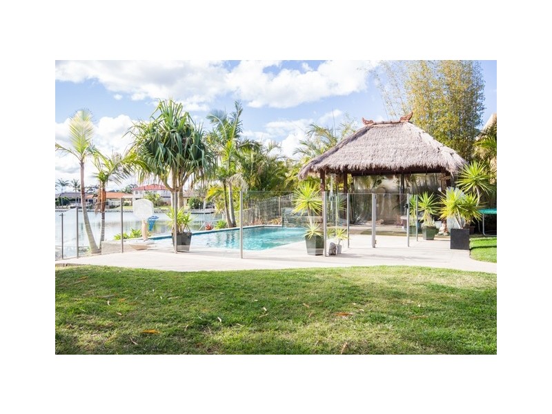 11 Oyster Cove Promenade, Helensvale QLD 4212