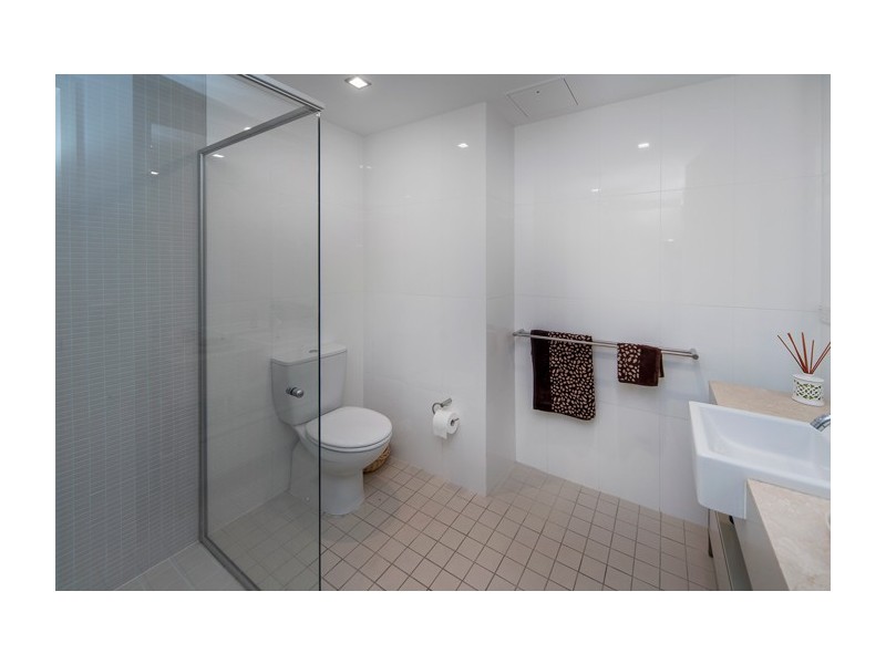 1716 Rialto Quay Drive, Stillwater Apartments, Hope Island QLD 4212