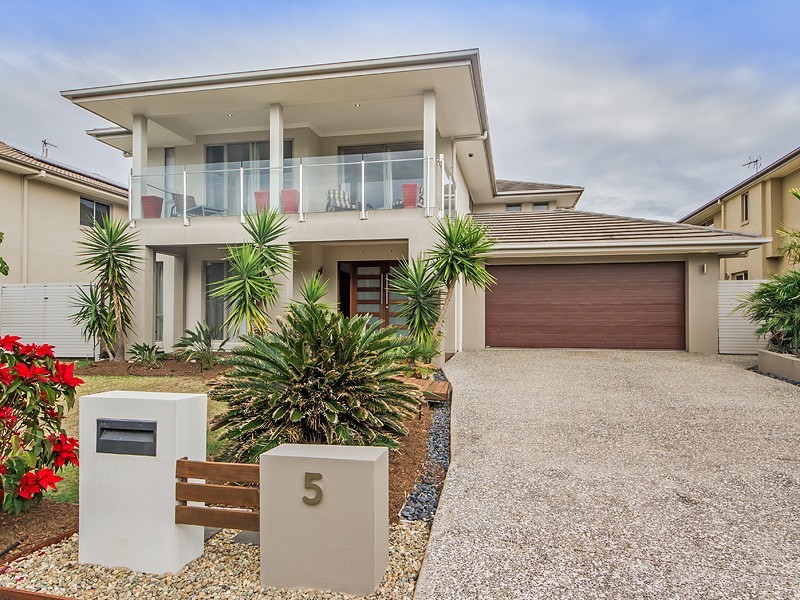 5 Edgewater Place, Helensvale QLD 4212