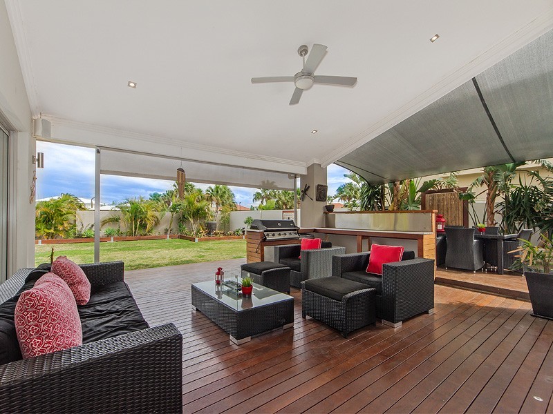 5 Edgewater Place, Helensvale QLD 4212