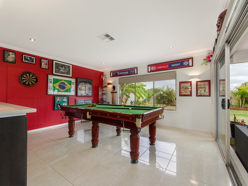 5 Edgewater Place, Helensvale QLD 4212