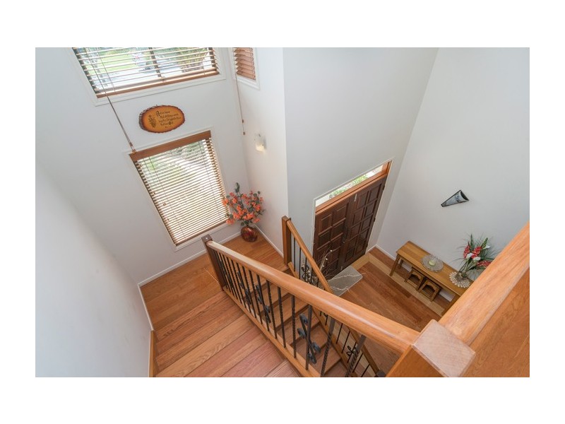 24 The Peninsula, Helensvale QLD 4212