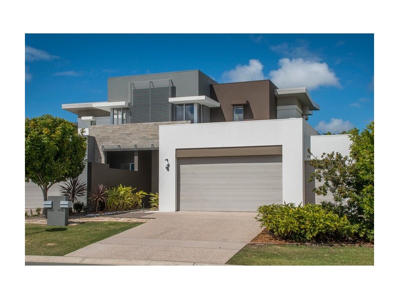 6082 Lugano Drive, Hope Island QLD 4212