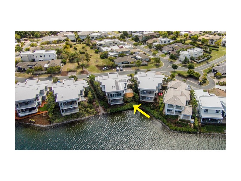 6082 Lugano Drive, Hope Island QLD 4212