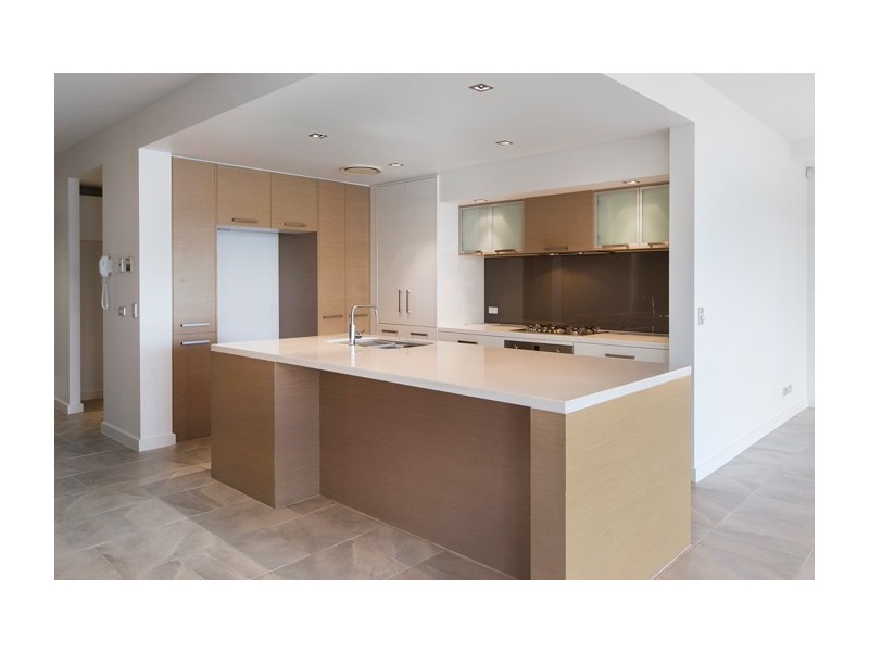 6082 Lugano Drive, Hope Island QLD 4212