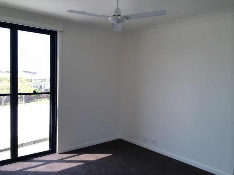 80 Peninsula Drive, Robina QLD 4226