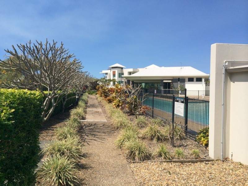 80 Peninsula Drive, Robina QLD 4226