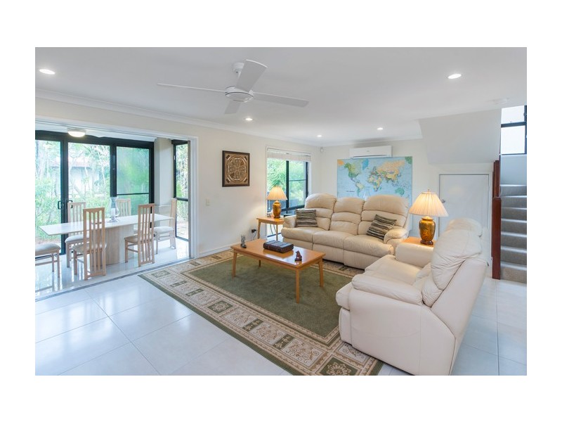 13/23 Santa Barbara Road, Hope Island QLD 4212