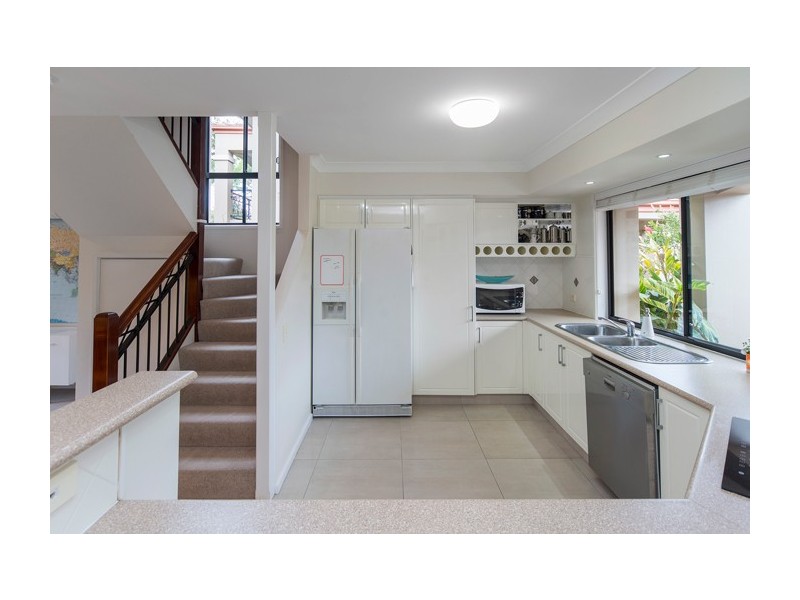 13/23 Santa Barbara Road, Hope Island QLD 4212