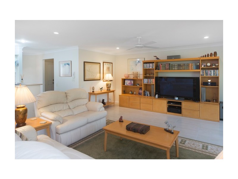 13/23 Santa Barbara Road, Hope Island QLD 4212