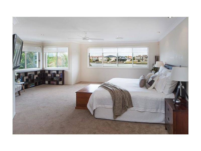 26 Champagne Boulevard, Helensvale QLD 4212