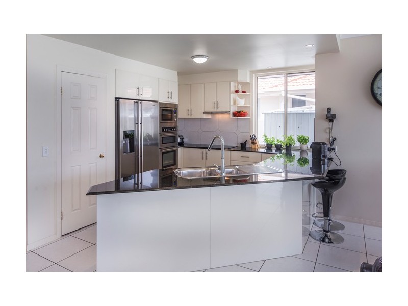 26 Champagne Boulevard, Helensvale QLD 4212