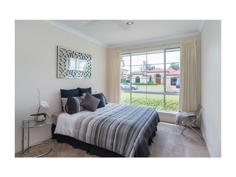 26 Champagne Boulevard, Helensvale QLD 4212