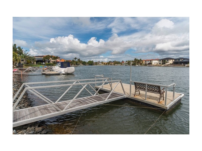 26 Champagne Boulevard, Helensvale QLD 4212