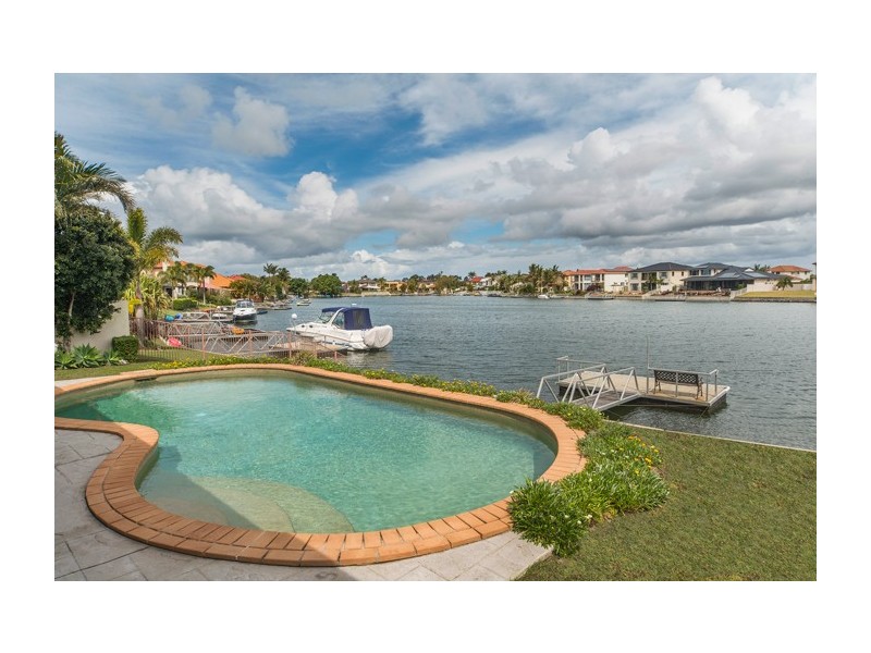 26 Champagne Boulevard, Helensvale QLD 4212