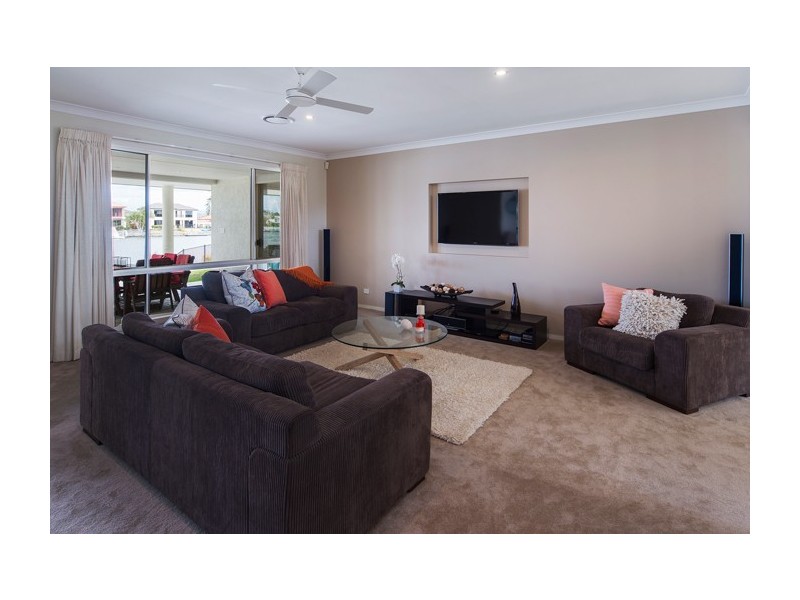26 Champagne Boulevard, Helensvale QLD 4212