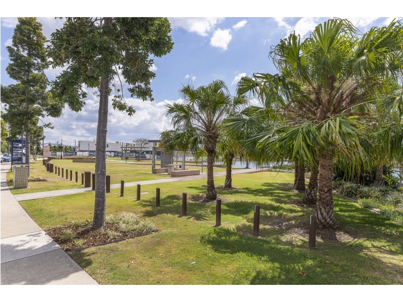 14 Cova Boulevard, Hope Island QLD 4212