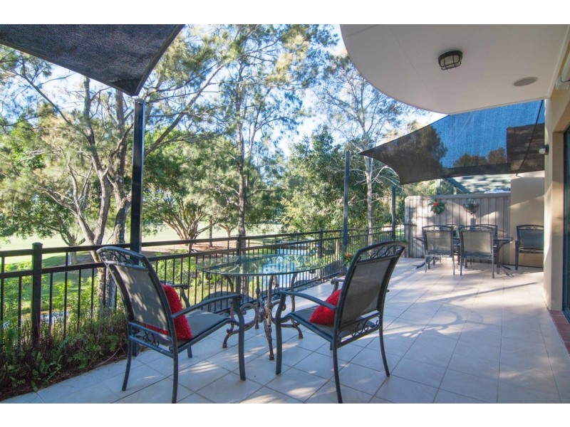 42 Shinnecock Close, Hope Island QLD 4212