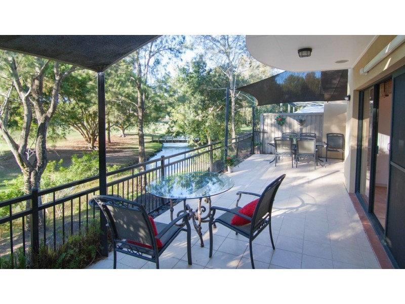 42 Shinnecock Close, Hope Island QLD 4212