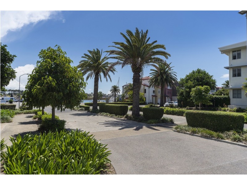 935/66 Sickle Avenue, Hope Island QLD 4212