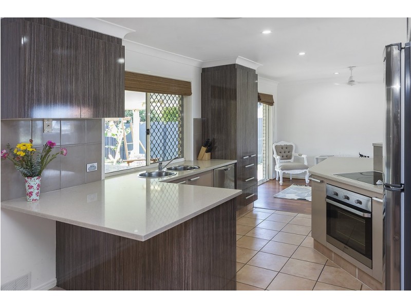 38a Sickle Avenue, Hope Island QLD 4212