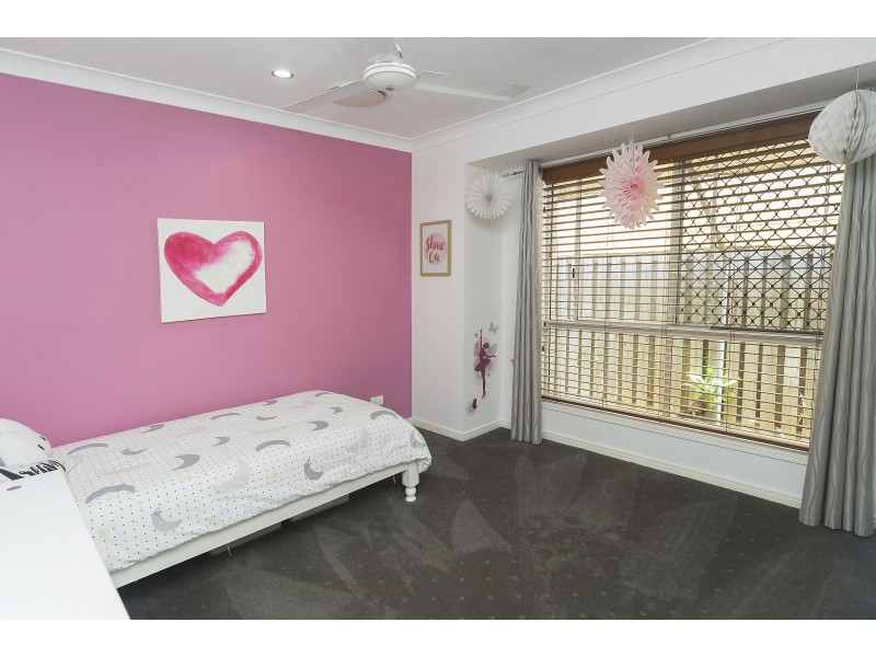 38a Sickle Avenue, Hope Island QLD 4212