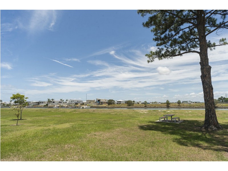 38a Sickle Avenue, Hope Island QLD 4212