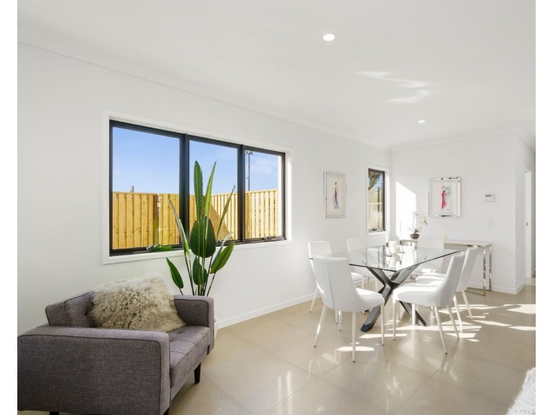 35 Sickle Avenue, Hope Island QLD 4212