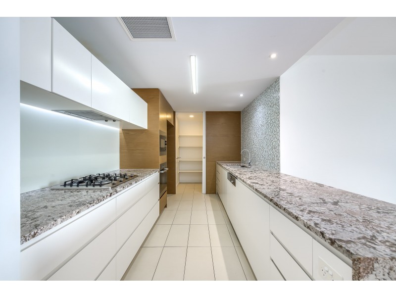 6204/6 Marina Promenade, Paradise Point QLD 4216