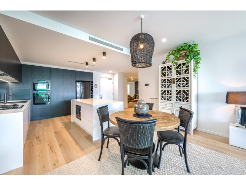 7202/2 Ephraim Island Parade, Paradise Point QLD 4216