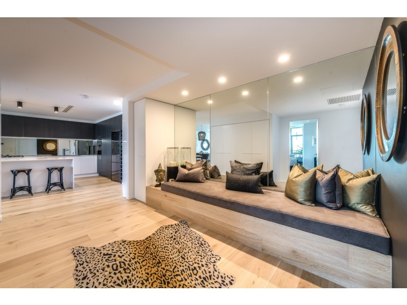 7202/2 Ephraim Island Parade, Paradise Point QLD 4216