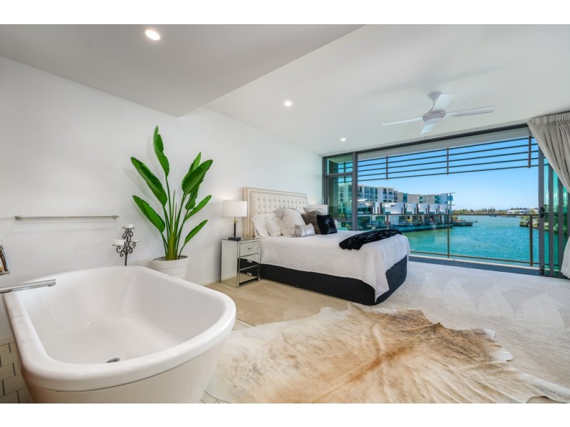 7202/2 Ephraim Island Parade, Paradise Point QLD 4216