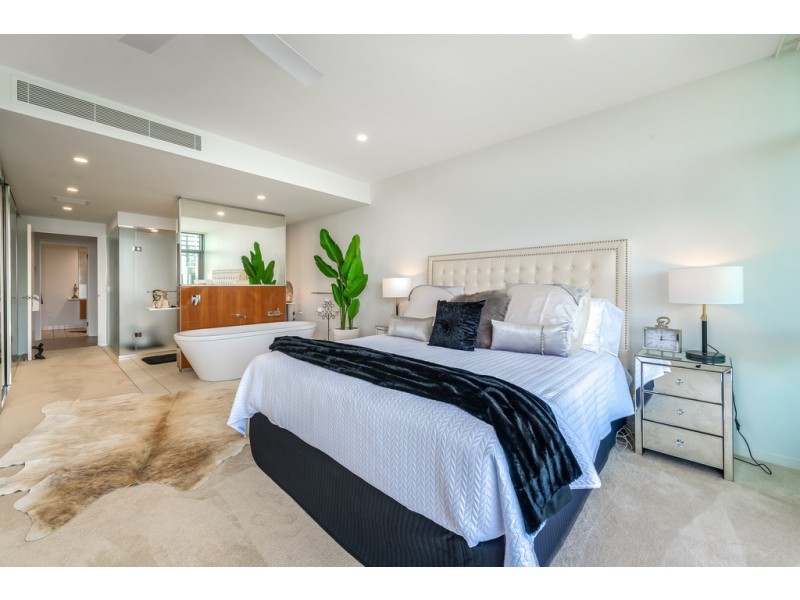 7202/2 Ephraim Island Parade, Paradise Point QLD 4216