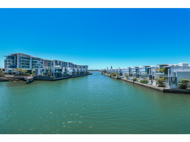 7202/2 Ephraim Island Parade, Paradise Point QLD 4216