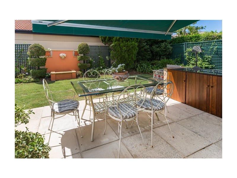 2003 Beaufort Way, Hope Island QLD 4212