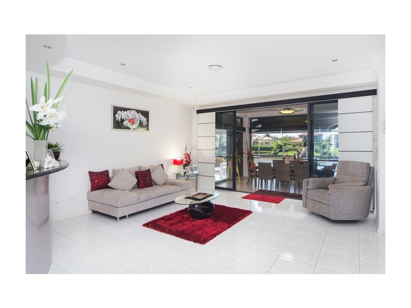 2159 Beaufort Way, Hope Island QLD 4212