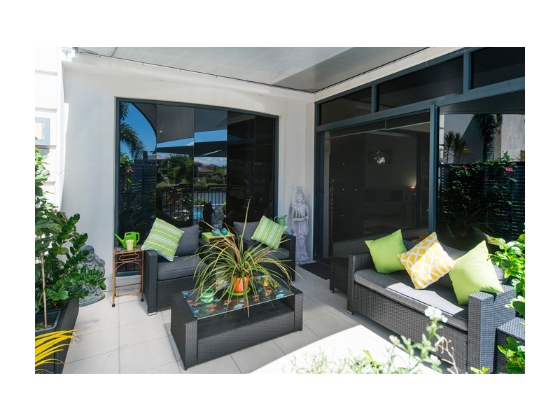 2159 Beaufort Way, Hope Island QLD 4212