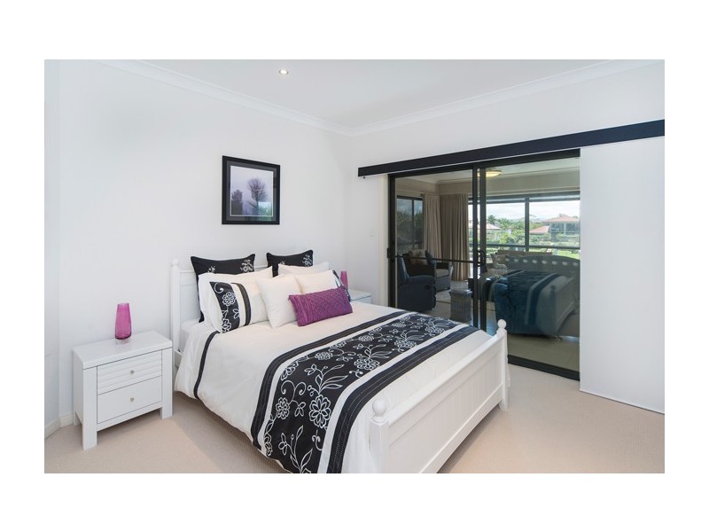 2159 Beaufort Way, Hope Island QLD 4212