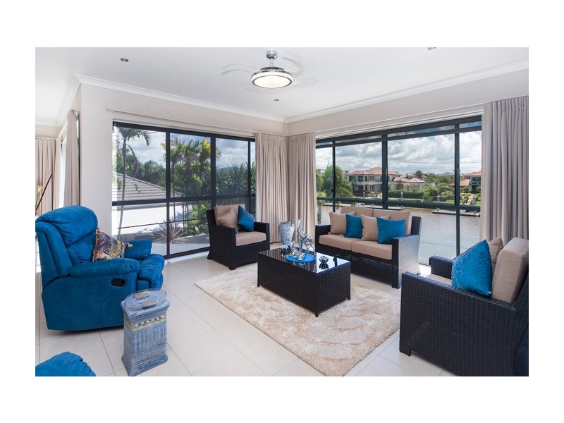 2159 Beaufort Way, Hope Island QLD 4212