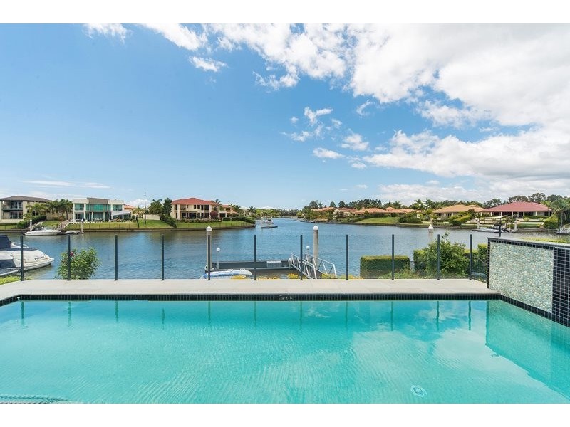 2330 Cressbrook Drive, Hope Island QLD 4212