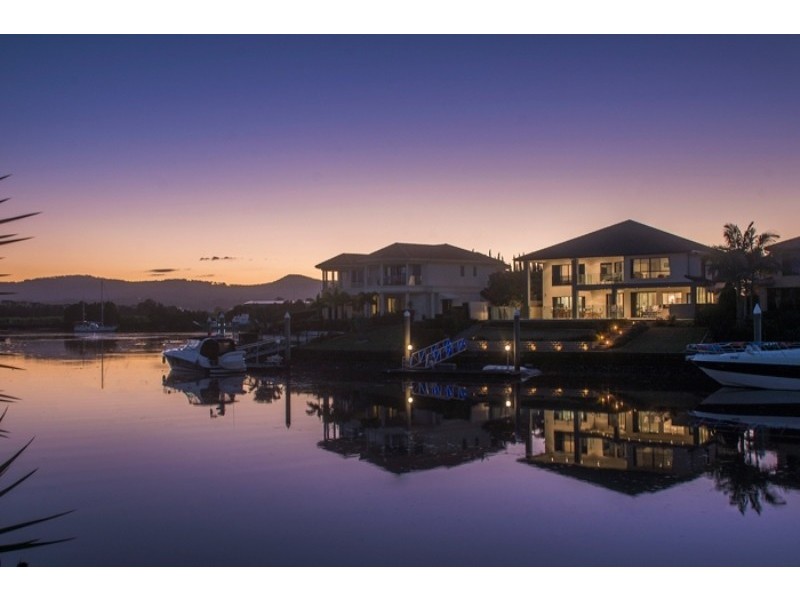 2330 Cressbrook Drive, Hope Island QLD 4212