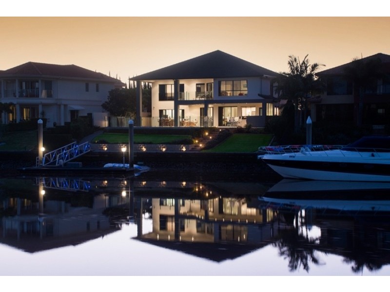 2330 Cressbrook Drive, Hope Island QLD 4212