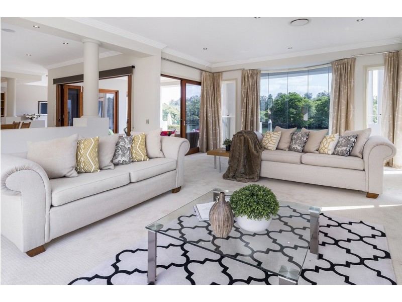 2510 Cressbrook Drive, Hope Island QLD 4212