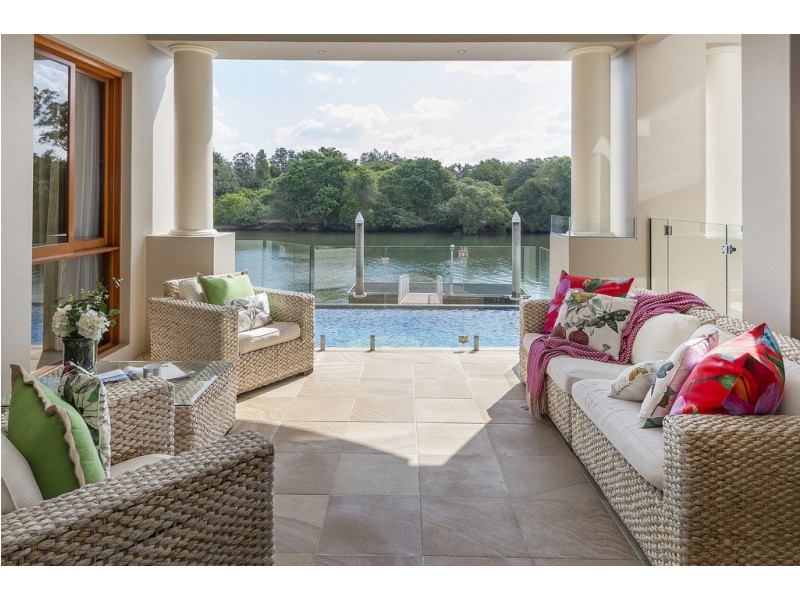 2510 Cressbrook Drive, Hope Island QLD 4212