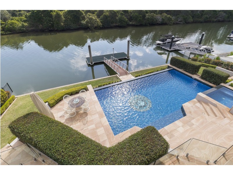 2510 Cressbrook Drive, Hope Island QLD 4212